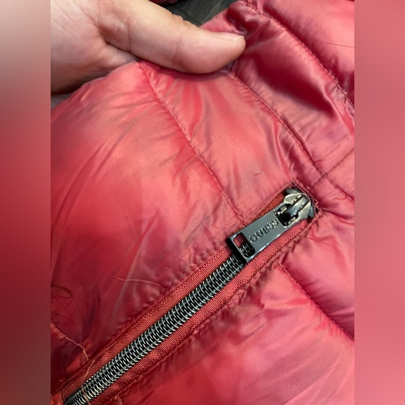 Guess winter puffer jacket - Picture 2 of 6